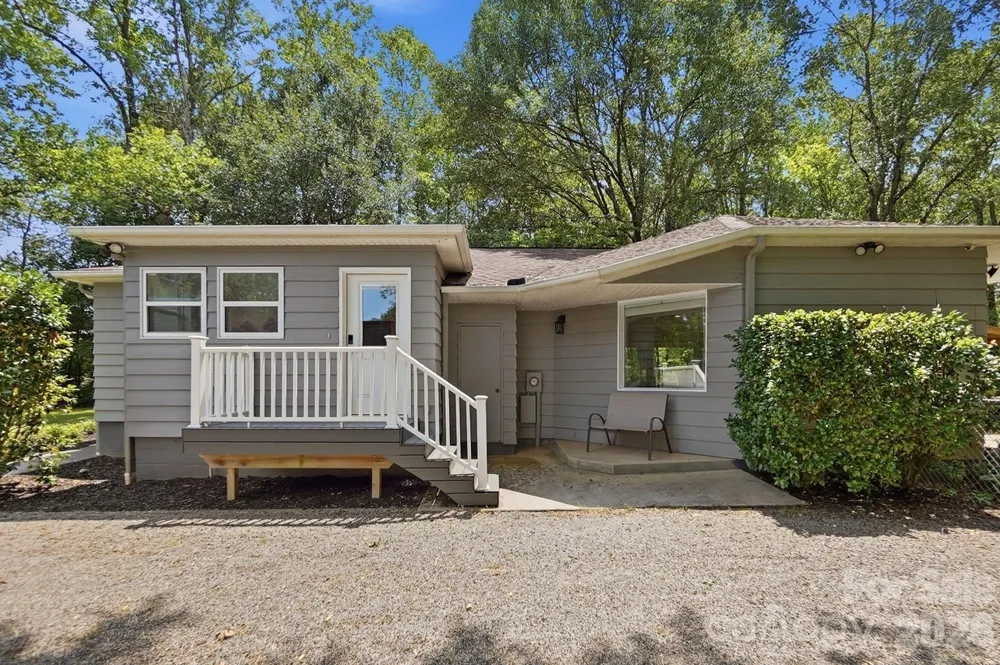 2125 Old Hickory Grove Road Mount Holly, NC 28120