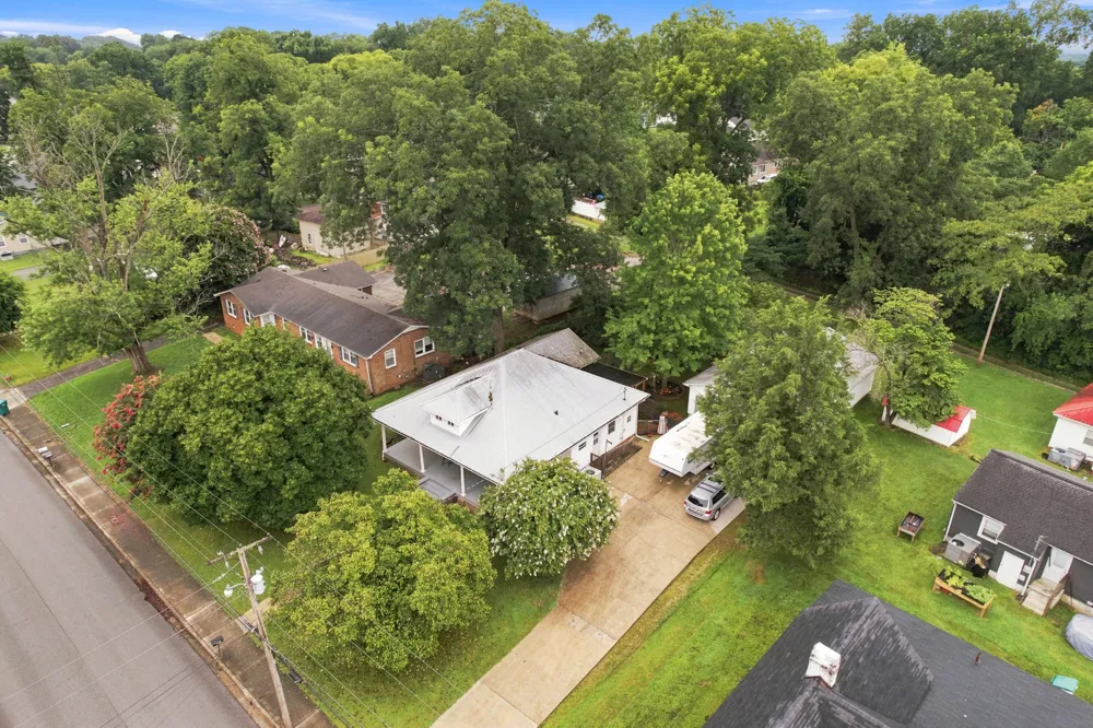 404 S Jefferson St Winchester, TN 37398