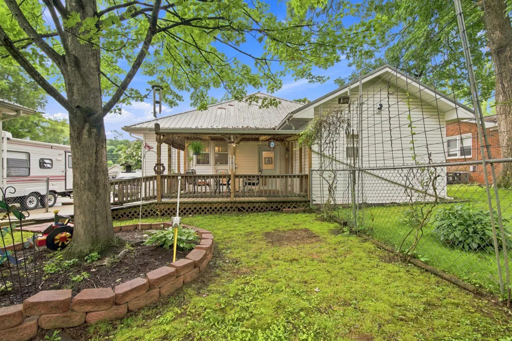 404 S Jefferson St Winchester, TN 37398
