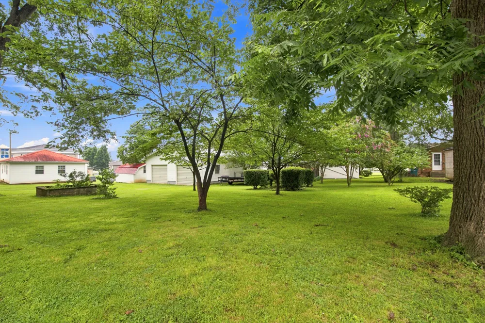 404 S Jefferson St Winchester, TN 37398