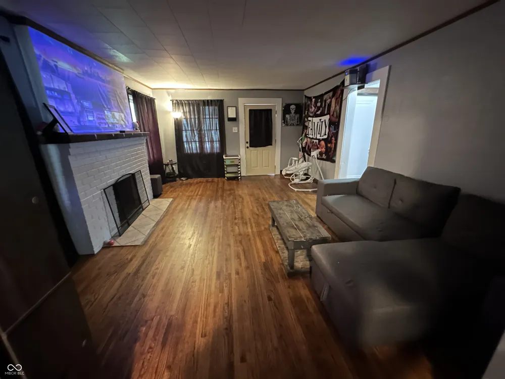 2016 Washington Avenue Terre Haute, IN 47803