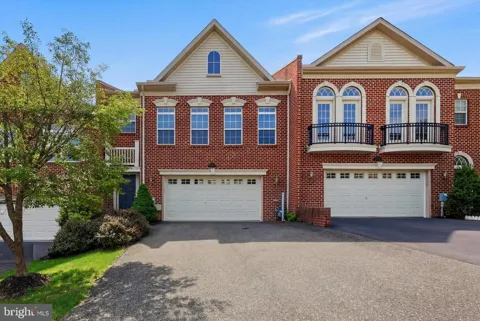 3132 FIELDSTONE COURT #68