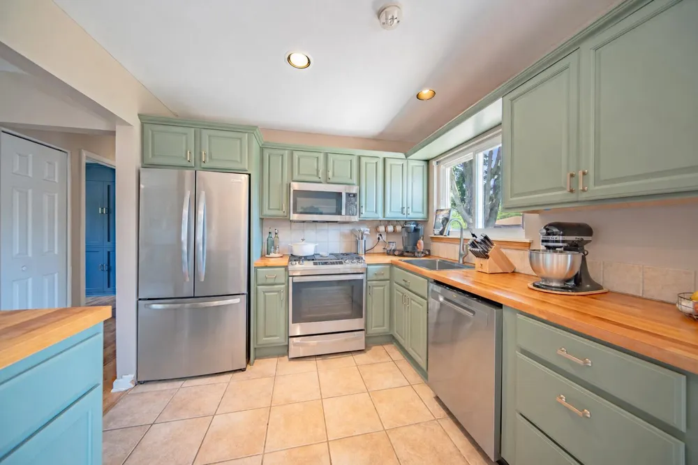 10133 Van Buren Street Belleville, MI 48111