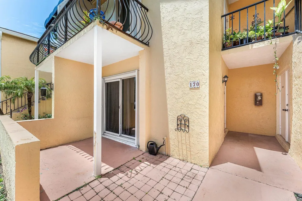 170 WATERSIDE DRIVE #170 Hypoluxo, FL 33462