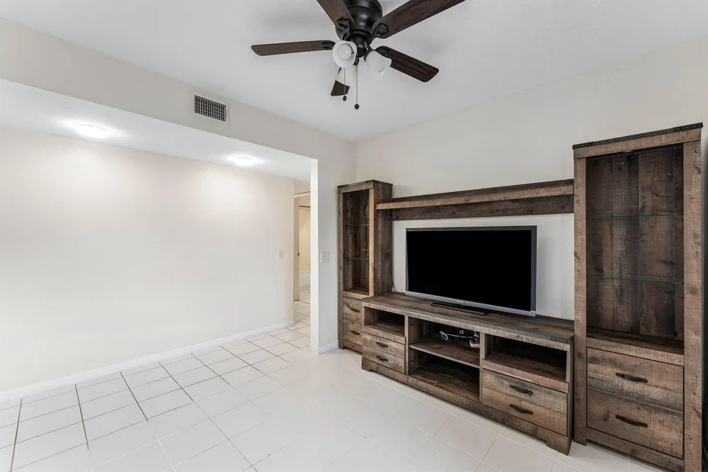 170 WATERSIDE DRIVE #170 Hypoluxo, FL 33462