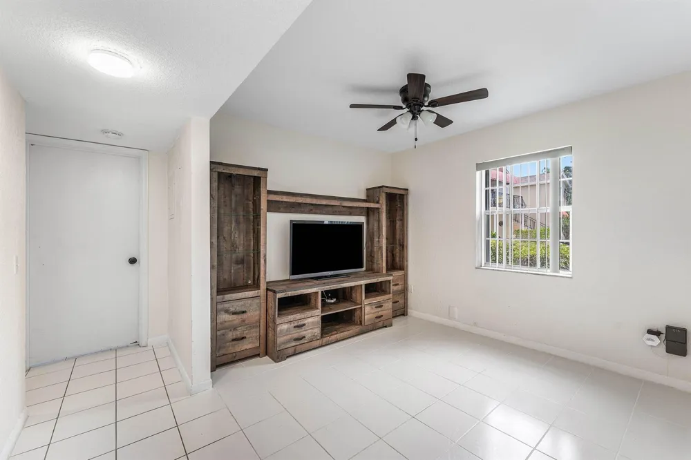 170 WATERSIDE DRIVE #170 Hypoluxo, FL 33462