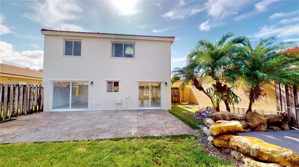 17343 SW 142nd Pl Miami, FL 33177