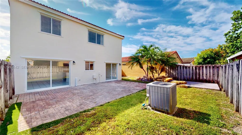 17343 SW 142nd Pl Miami, FL 33177