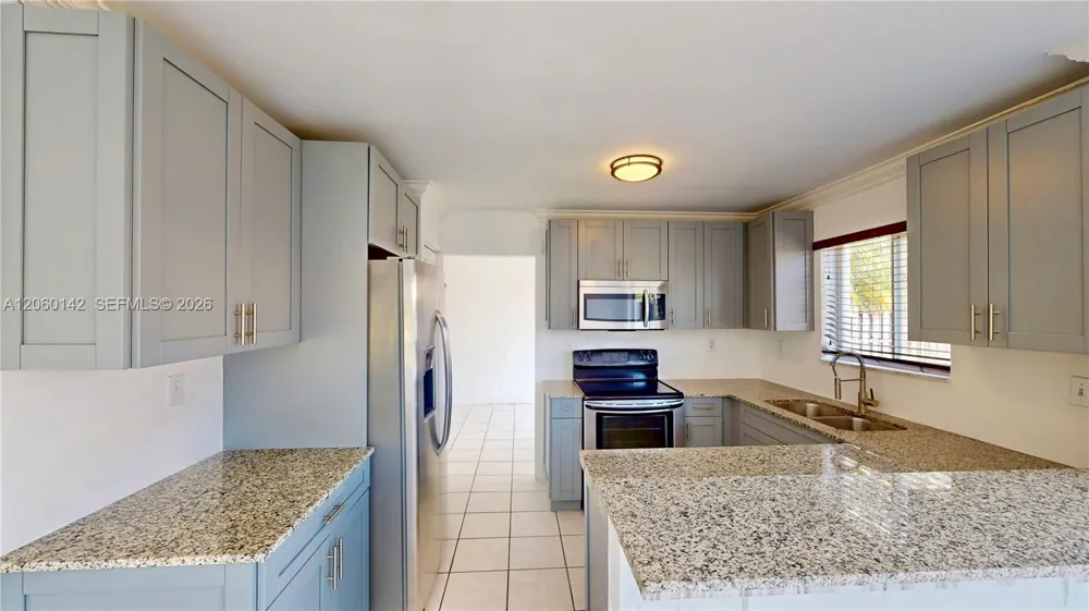 17343 SW 142nd Pl Miami, FL 33177