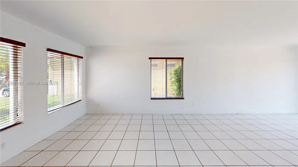17343 SW 142nd Pl Miami, FL 33177