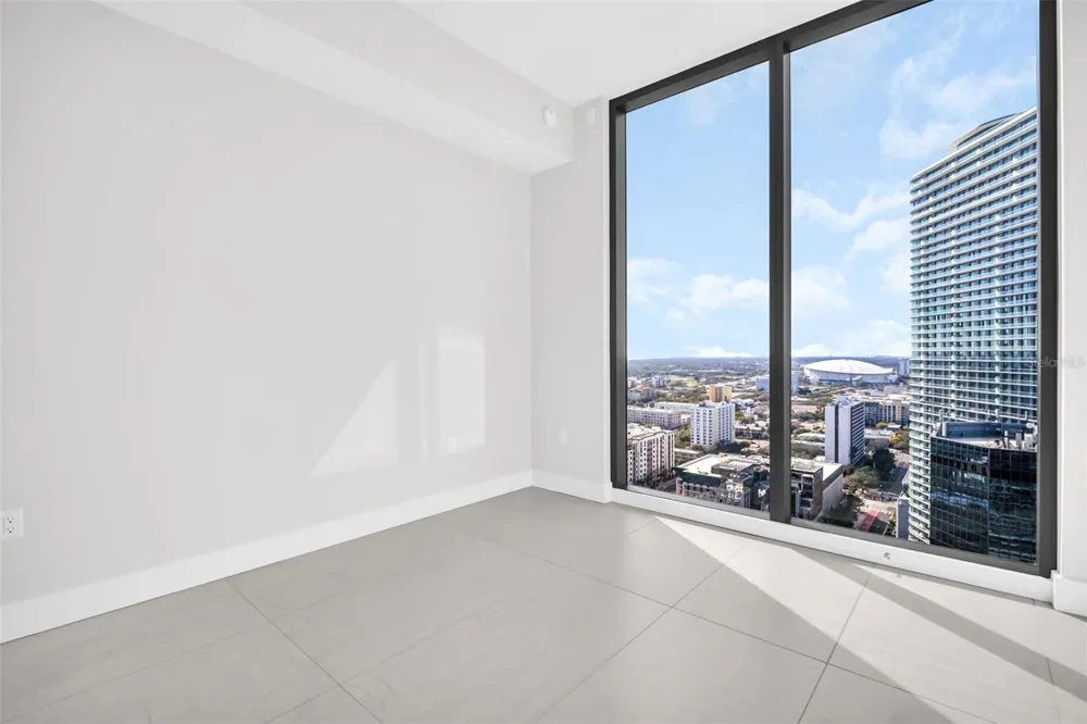 275 1ST AVENUE S #2807 St Petersburg, FL 33701