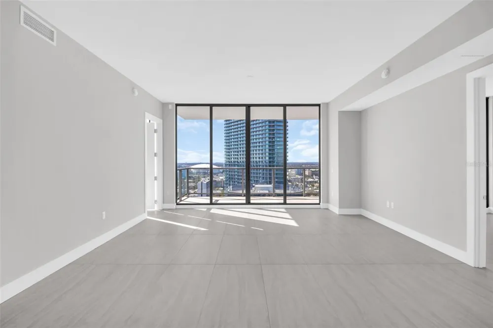 275 1ST AVENUE S #2807 St Petersburg, FL 33701