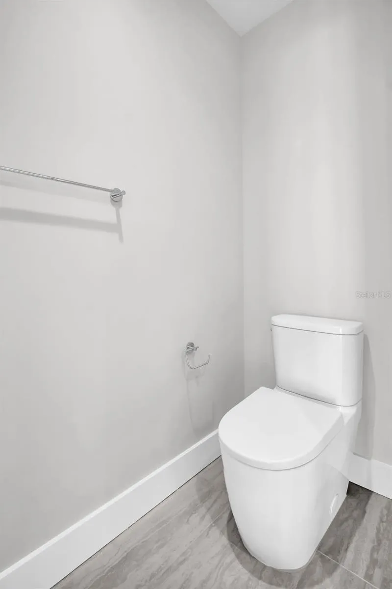 275 1ST AVENUE S #2807 St Petersburg, FL 33701