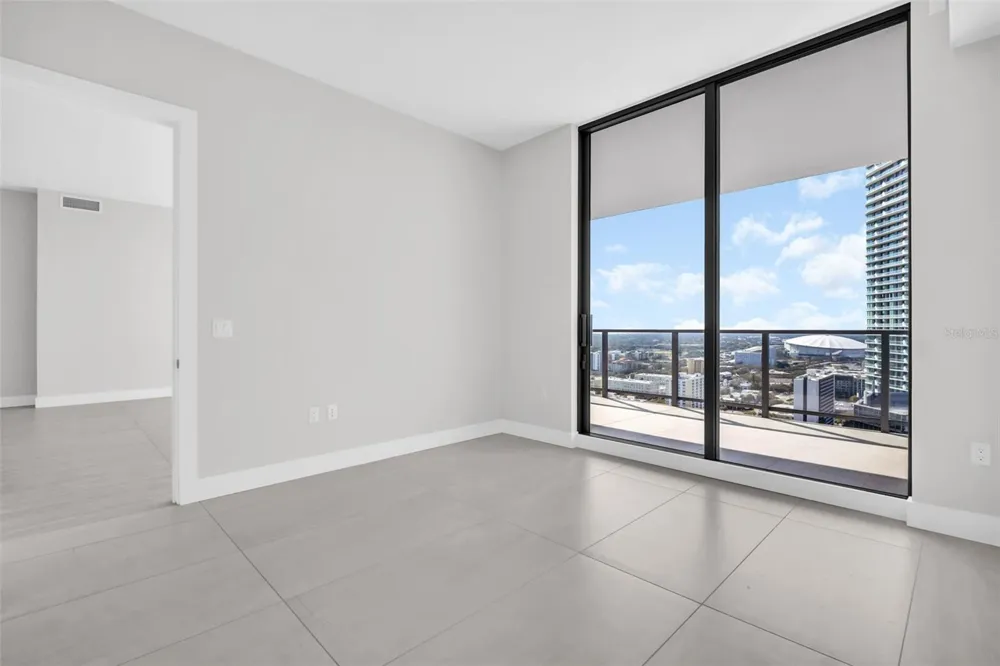 275 1ST AVENUE S #2807 St Petersburg, FL 33701