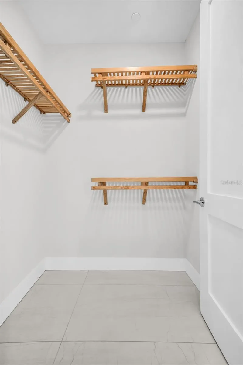 275 1ST AVENUE S #2807 St Petersburg, FL 33701