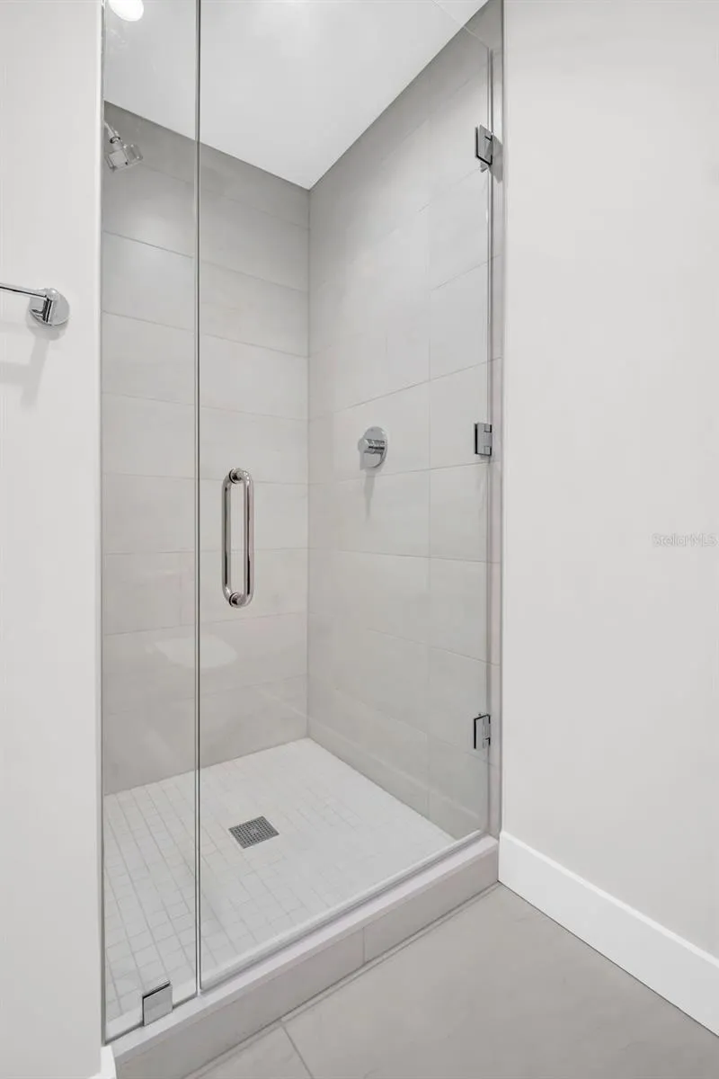 275 1ST AVENUE S #2807 St Petersburg, FL 33701