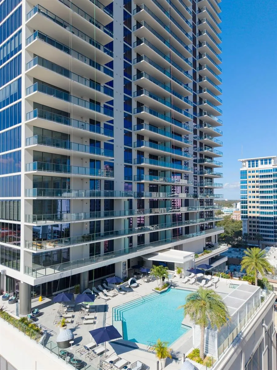 275 1ST AVENUE S #2807 St Petersburg, FL 33701