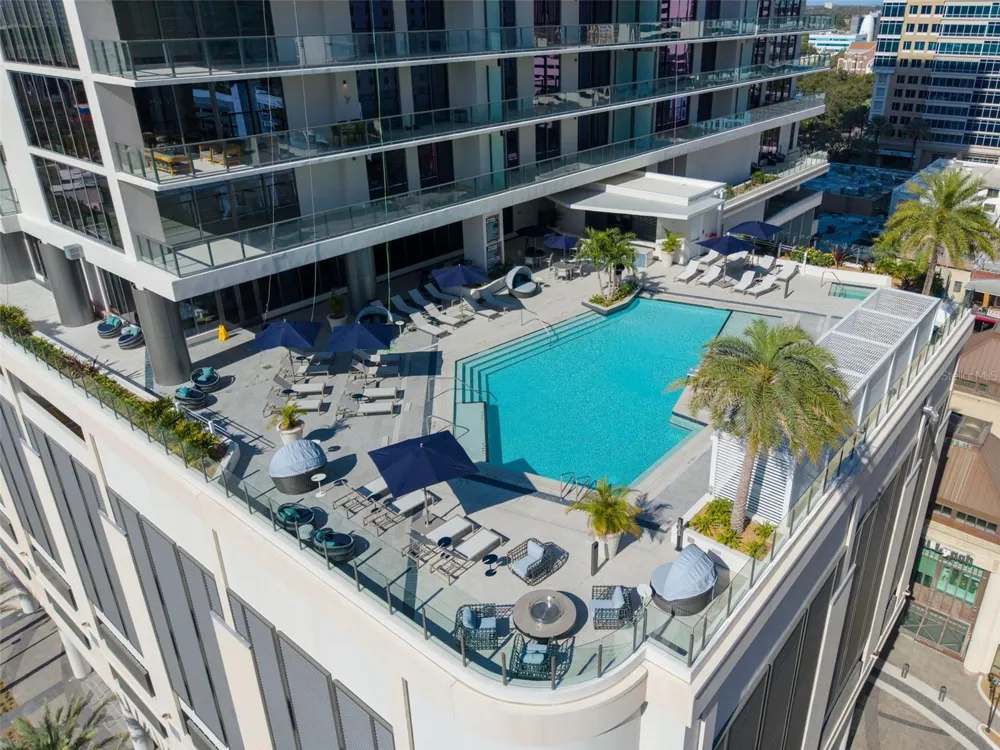 275 1ST AVENUE S #2807 St Petersburg, FL 33701