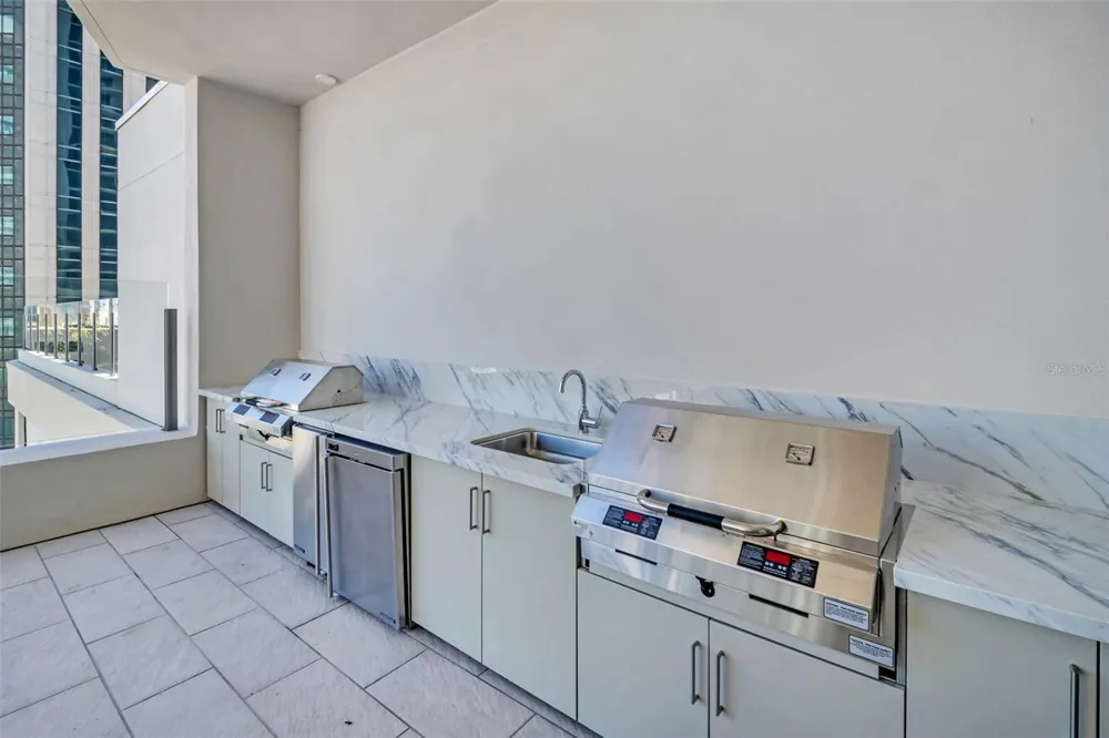 275 1ST AVENUE S #2807 St Petersburg, FL 33701