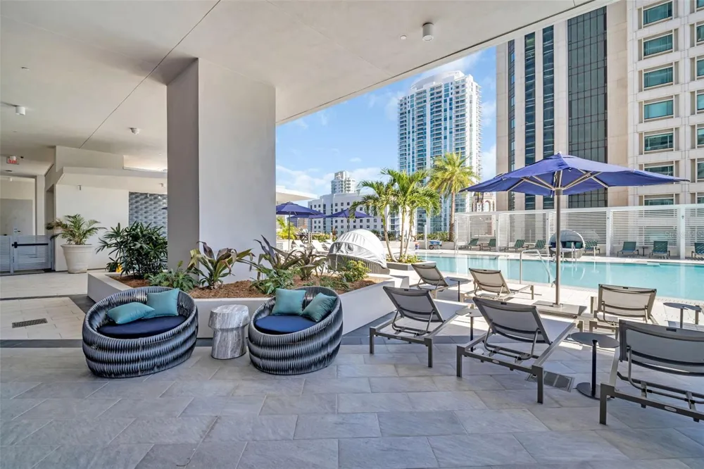 275 1ST AVENUE S #2807 St Petersburg, FL 33701
