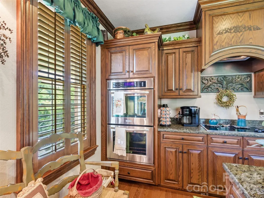 38 Peterson Lane Green Mountain, NC 28740