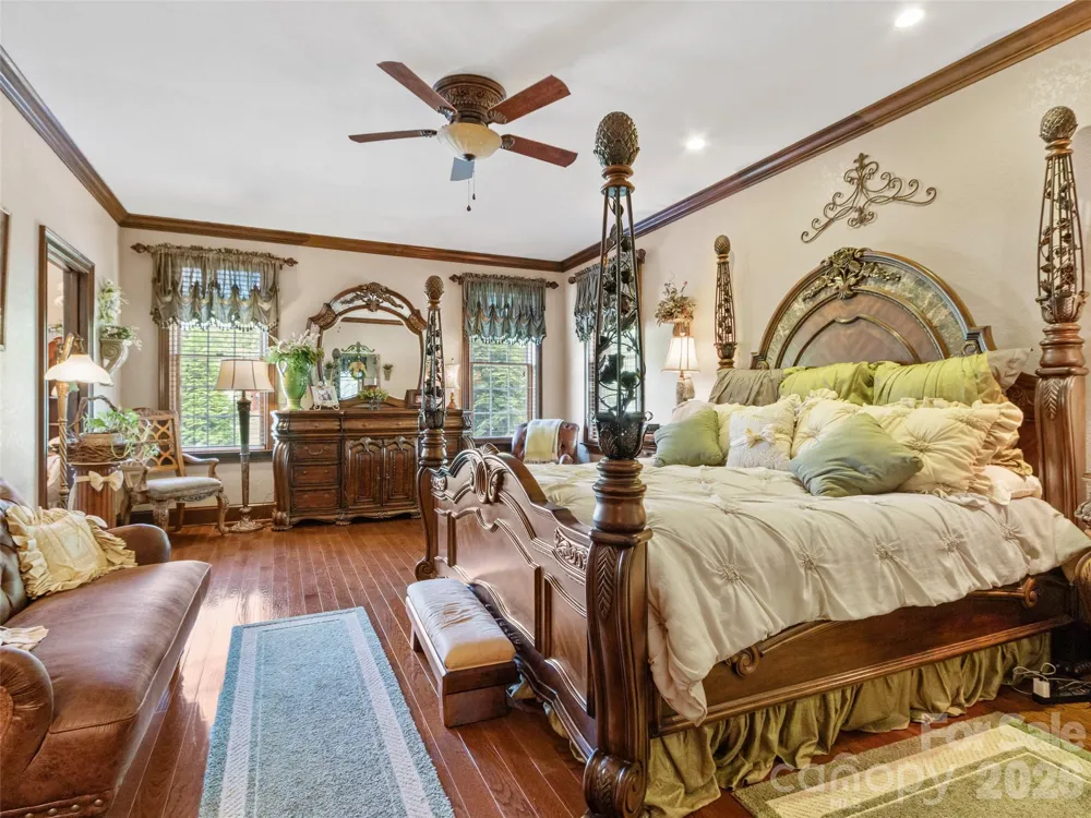 38 Peterson Lane Green Mountain, NC 28740