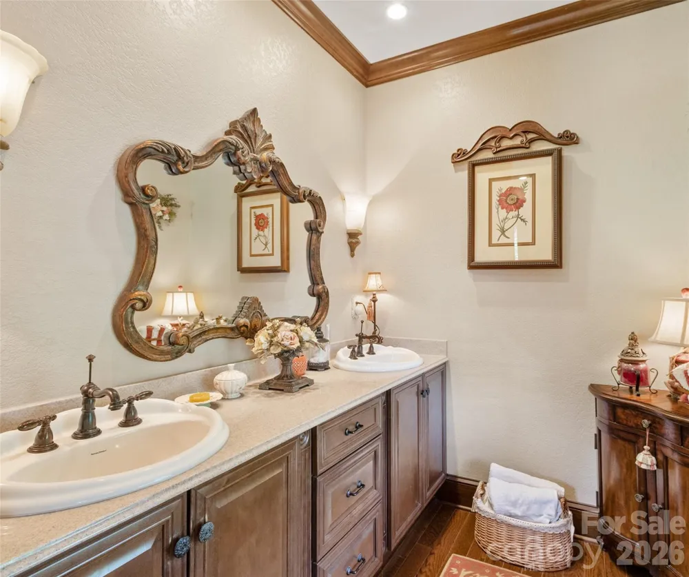 38 Peterson Lane Green Mountain, NC 28740
