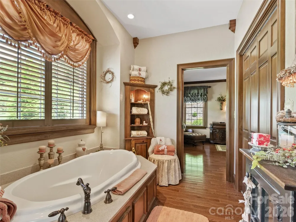 38 Peterson Lane Green Mountain, NC 28740