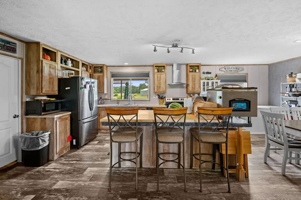 1509 County Road 3170 Quitman, TX 75783