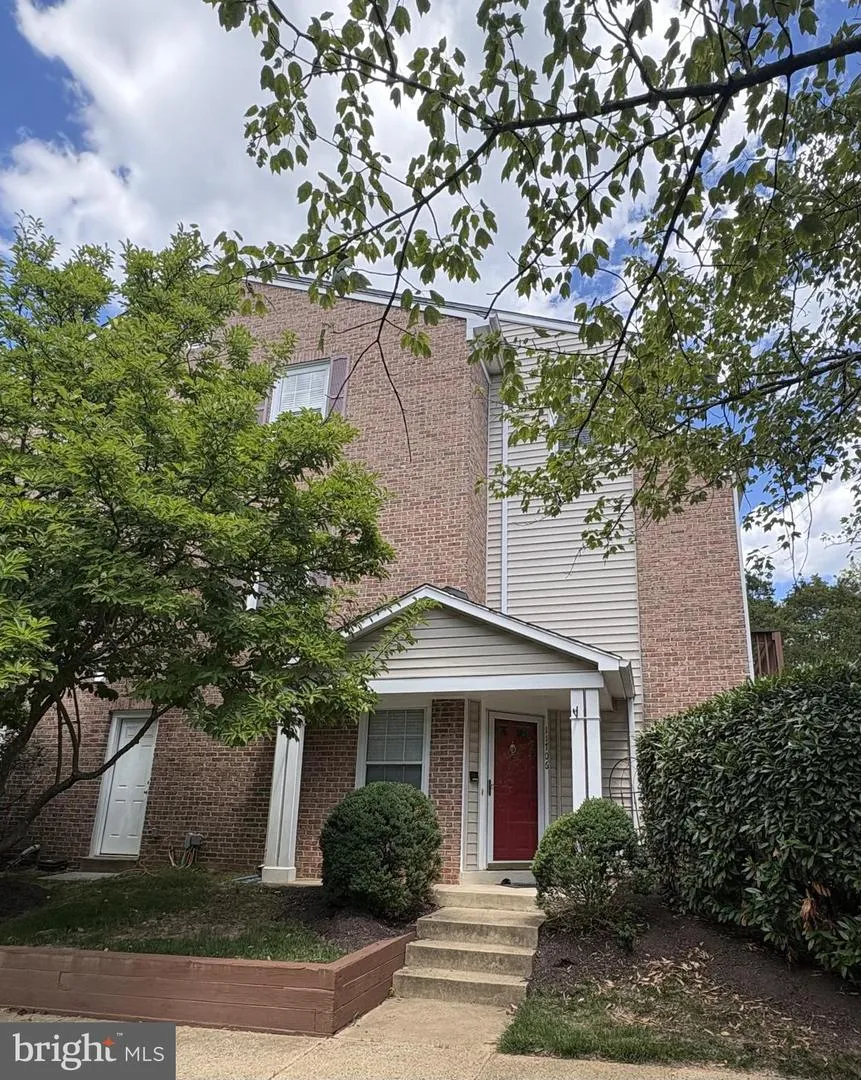 11706 ROCKAWAY LANE #113 Fairfax, VA 22030