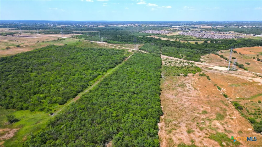 150 Fm 1303 Floresville, TX 78114