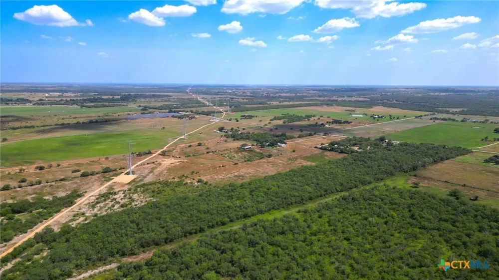 150 Fm 1303 Floresville, TX 78114