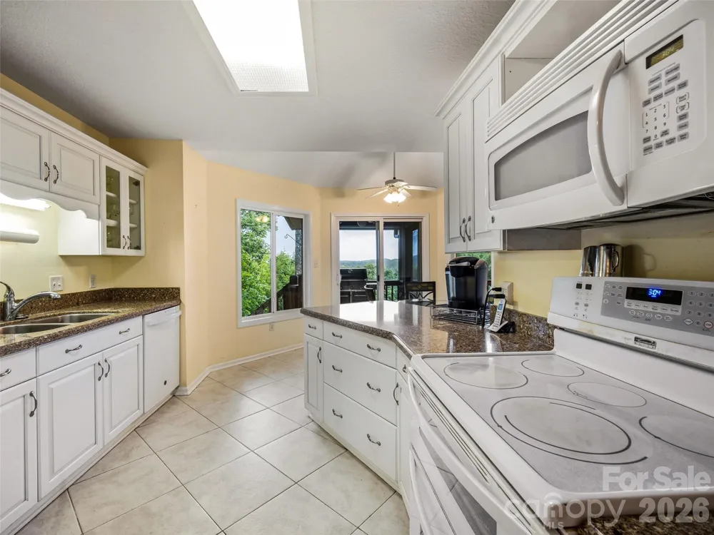 20 Adohi Court Brevard, NC 28712