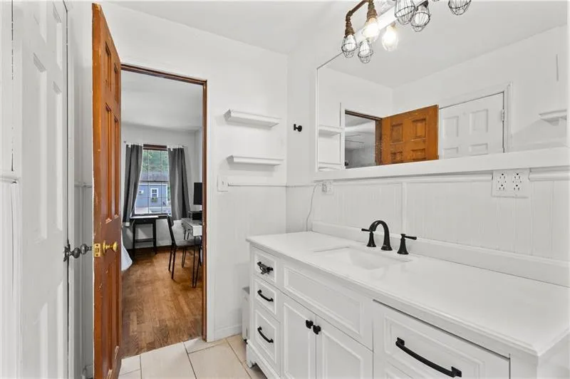 61 Sherwood Lane SE Marietta, GA 30067
