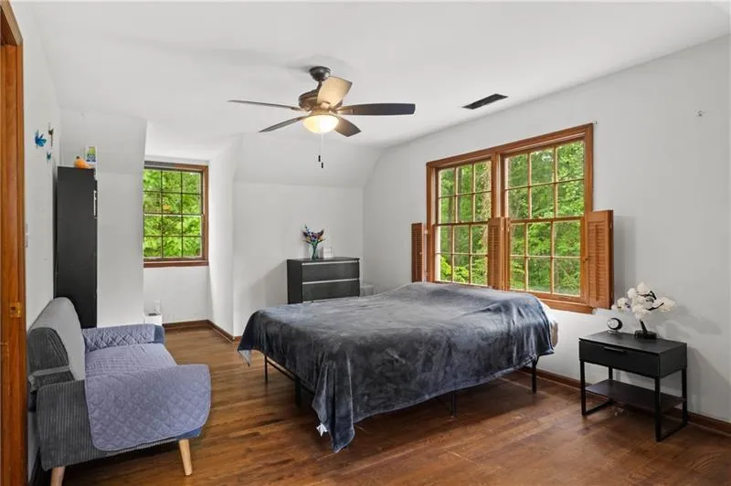 61 Sherwood Lane SE Marietta, GA 30067