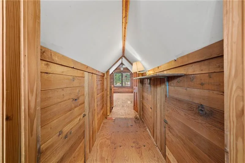 61 Sherwood Lane SE Marietta, GA 30067