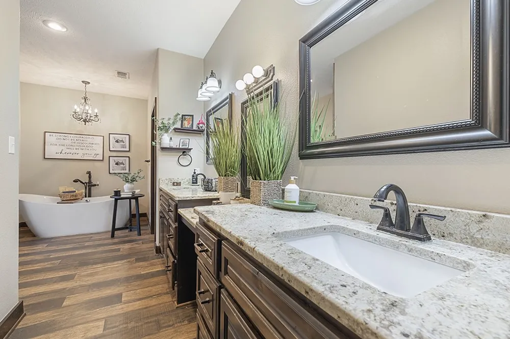 1408 Pine Wilderness Drive Queen City, TX 75572