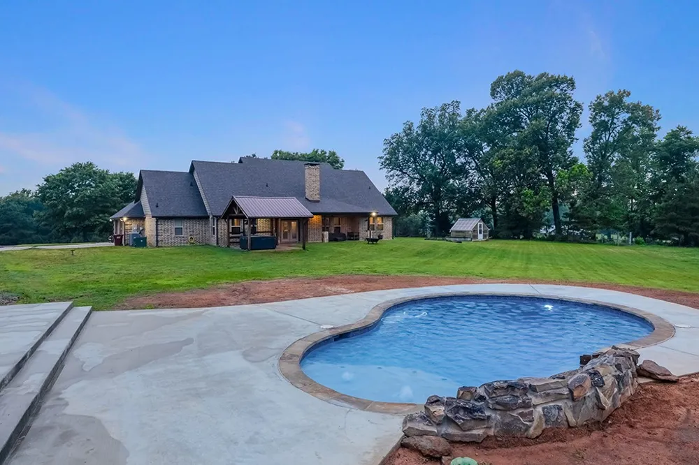 1408 Pine Wilderness Drive Queen City, TX 75572