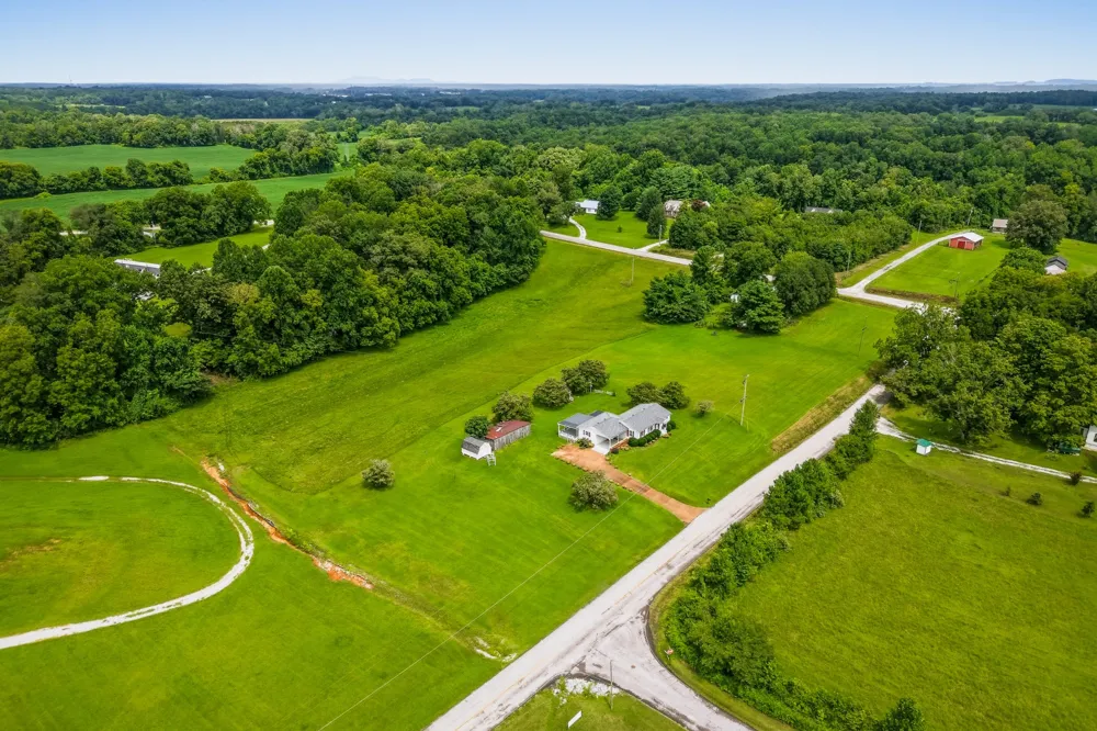 96 Old Shellsford Rd McMinnville, TN 37110
