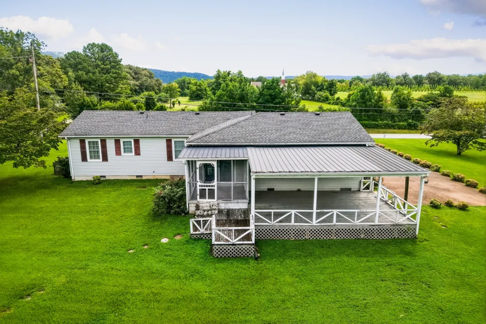 96 Old Shellsford Rd McMinnville, TN 37110