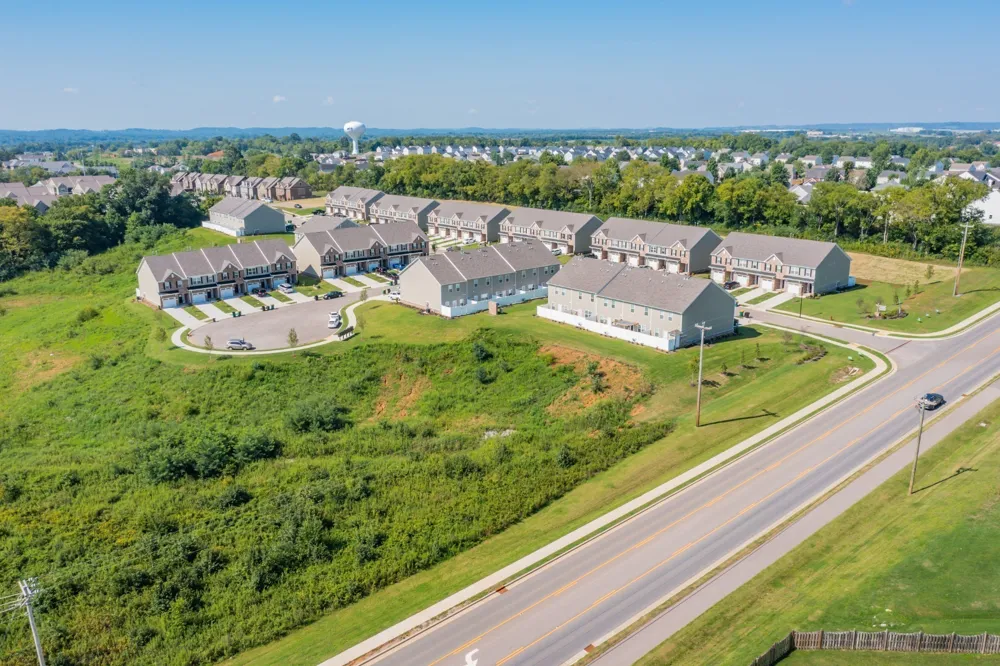 208 Grand Avenue Spring Hill, TN 37174