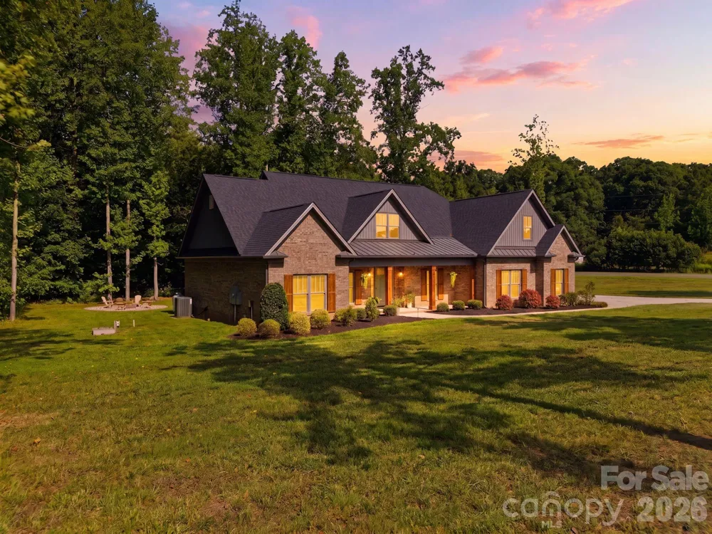200 Barra Drive Waxhaw, NC 28173