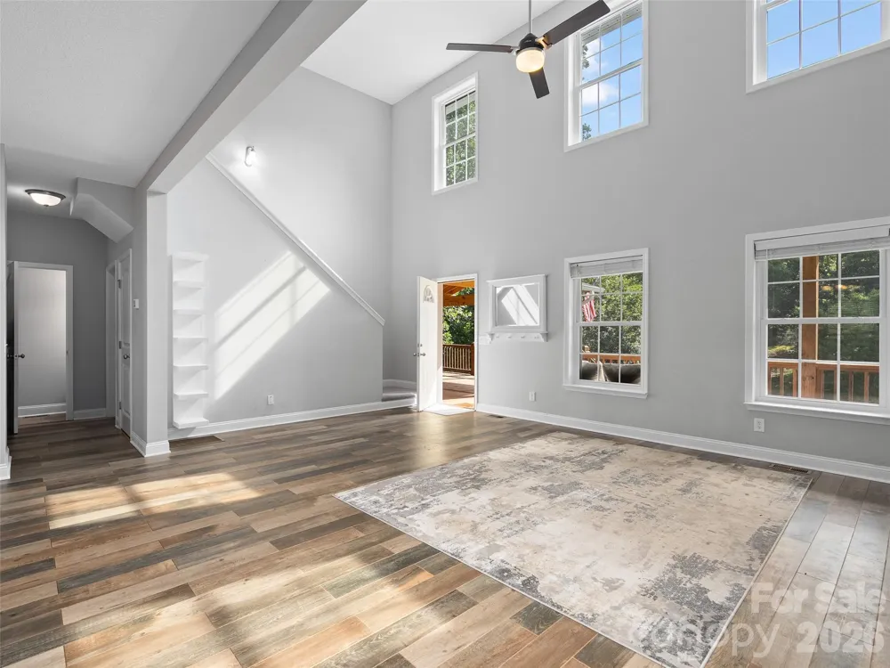 133 Shadow Oak Lane Clyde, NC 28721
