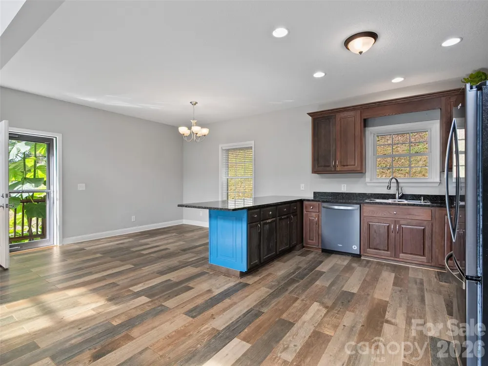 133 Shadow Oak Lane Clyde, NC 28721