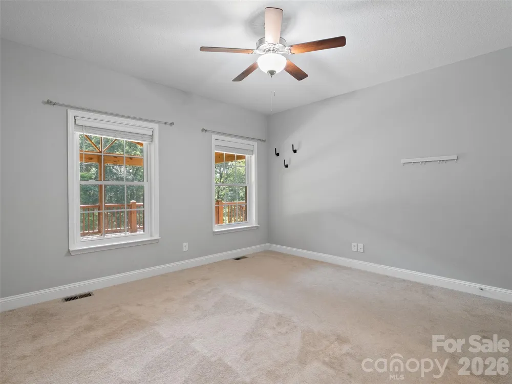133 Shadow Oak Lane Clyde, NC 28721