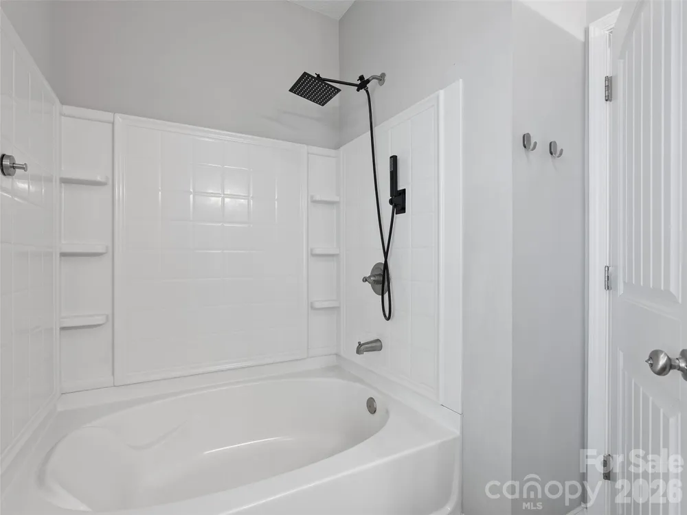 133 Shadow Oak Lane Clyde, NC 28721