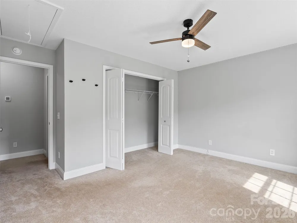 133 Shadow Oak Lane Clyde, NC 28721