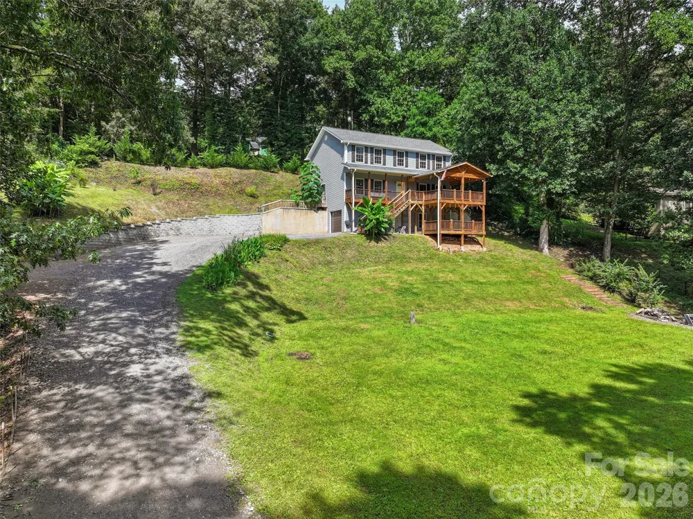 133 Shadow Oak Lane Clyde, NC 28721