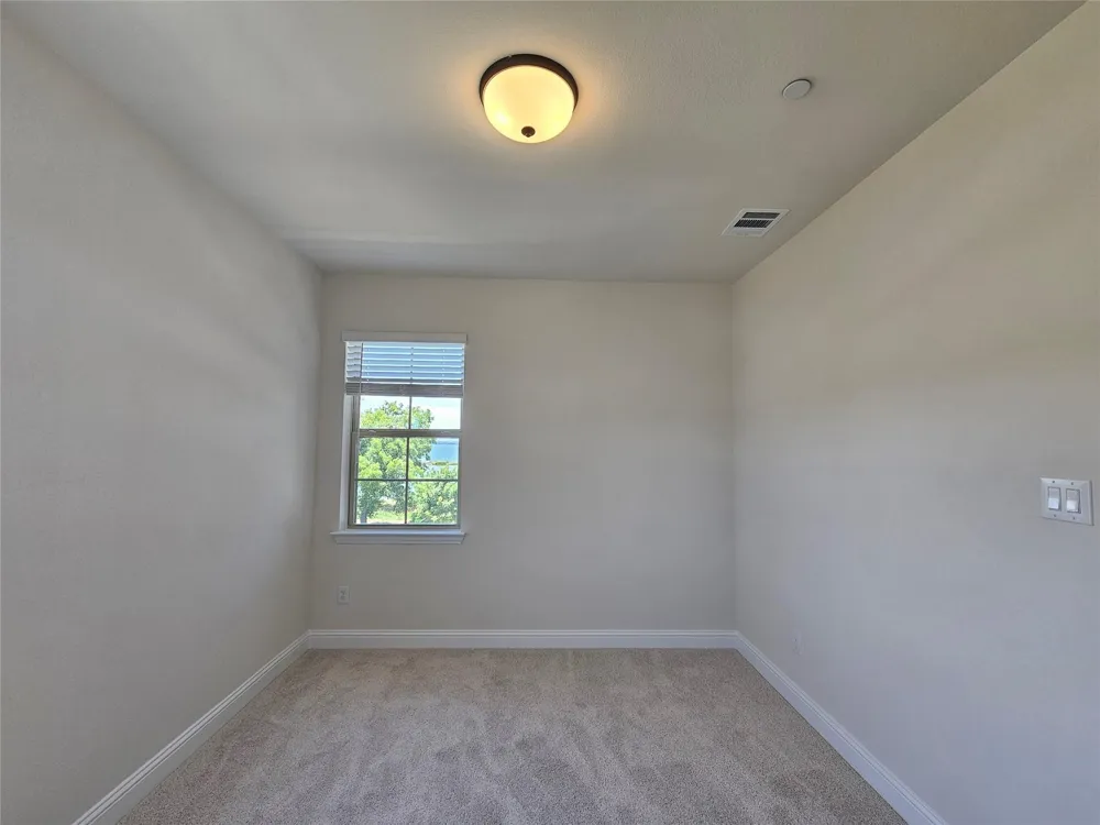 7933 Sunset Boulevard Rowlett, TX 75088