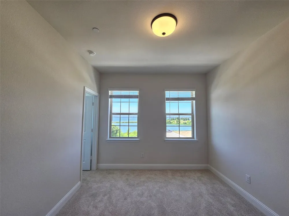 7933 Sunset Boulevard Rowlett, TX 75088